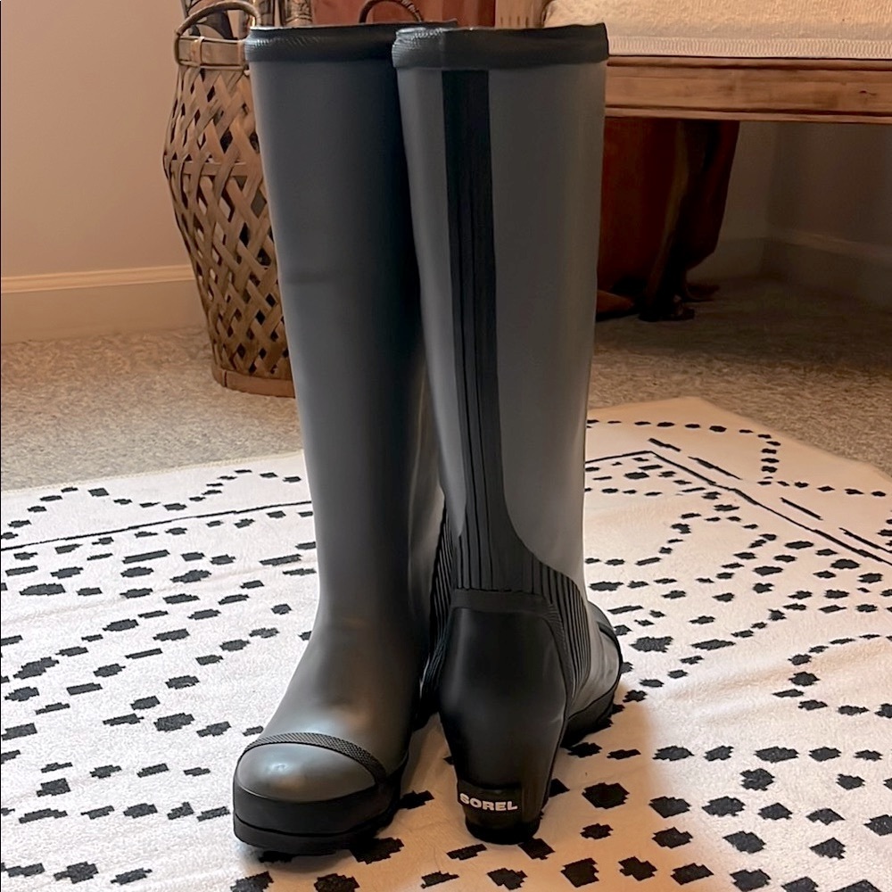 Sorel Black Winter & Rain Boots - Picture 4 of 9